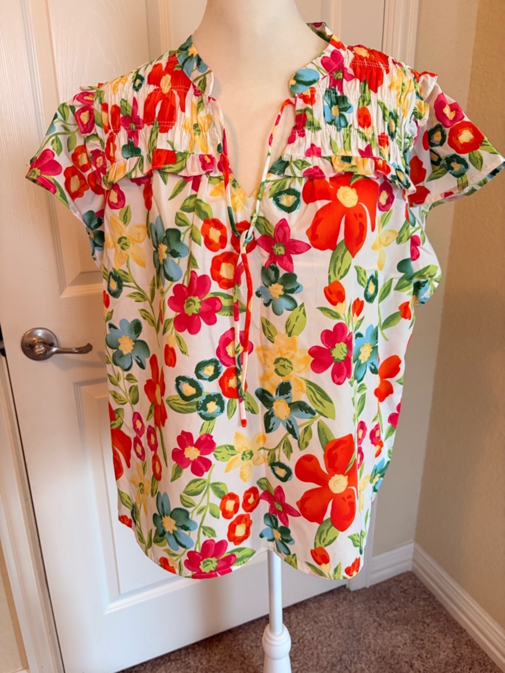THML White Floral Tie-Front Smocked Yoke Blouse